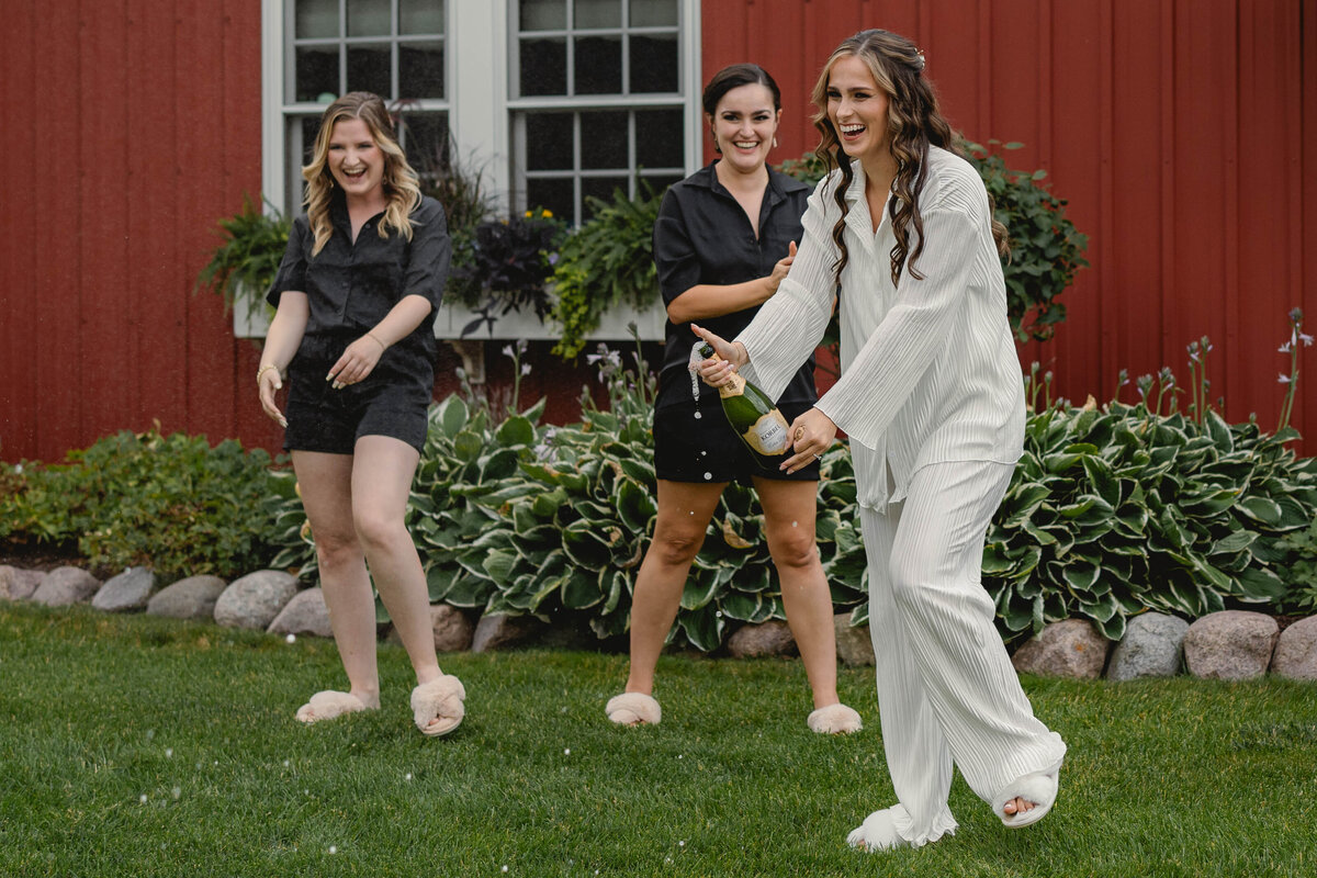 Getting Ready (27 of 108)