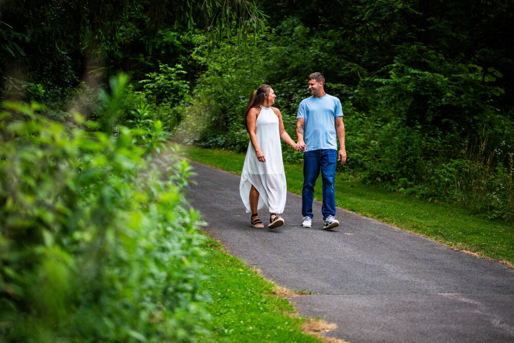 FINAL RESIZE for web_Danielle & Collin_MTP-40