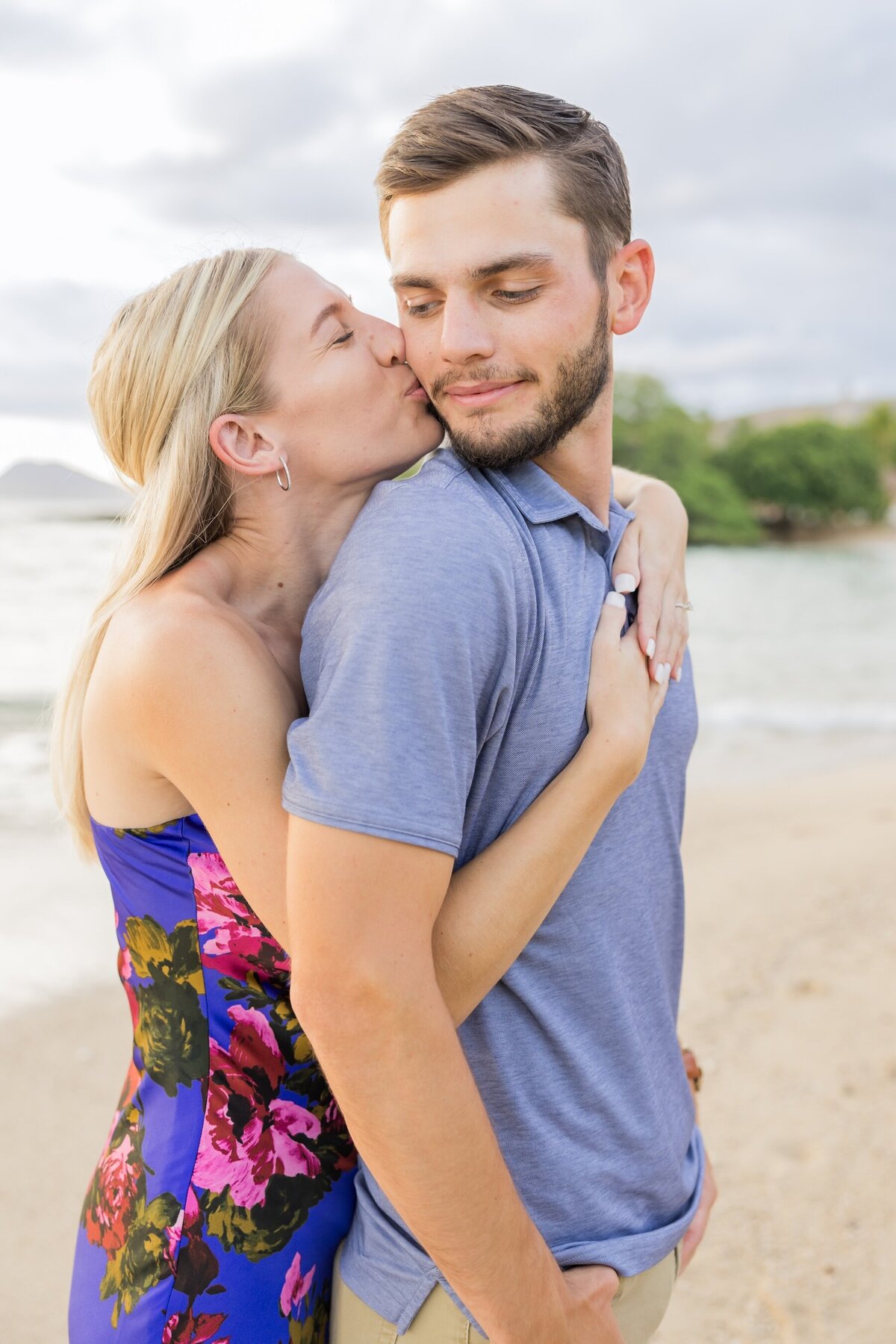 Special moments -Oahu Proposal Photographers