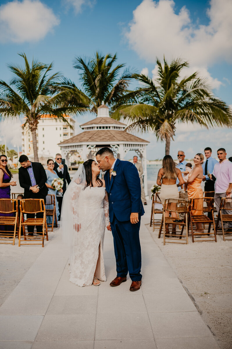 mariah-lacy-photo-isla-del-sol-florida-elope-wedding-planners-5