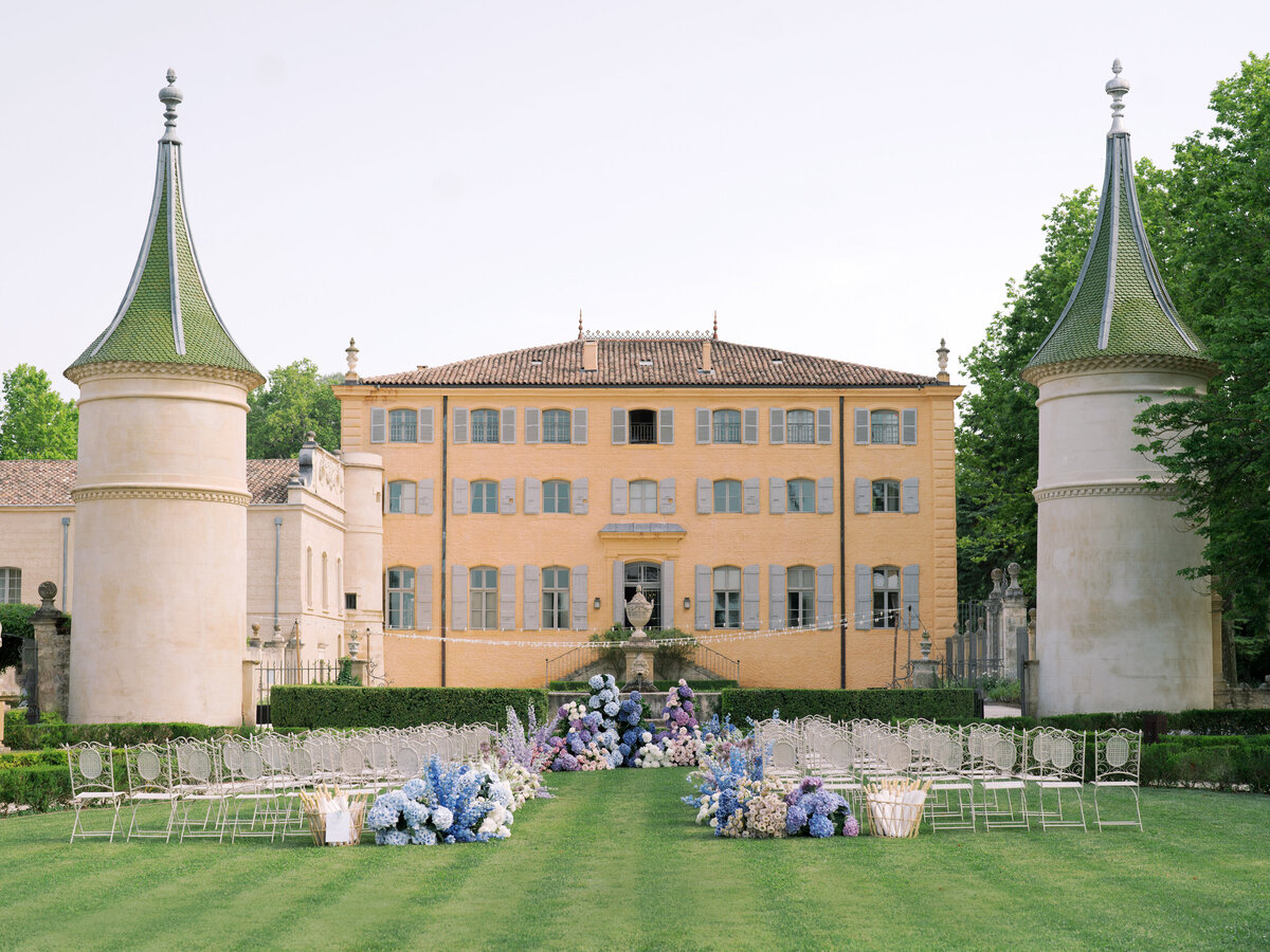 Jennifer Fox Weddings American wedding planning & design agency in Provence, crafting luxury weddings at Château de Fonscolombe sophieeptonphotographyjordynrichardwedpreview-72