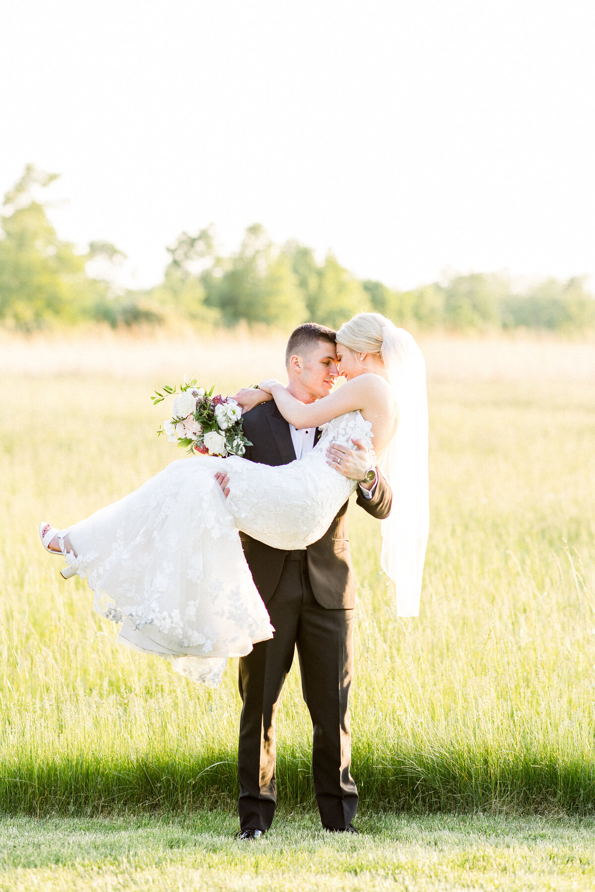 Amanda-Eloise-Photography-Columbus-Ohio-Wedding-Photographer.