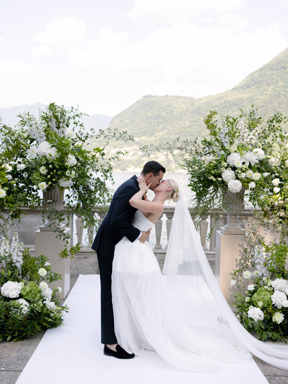 lakecomo-villapizzo-wedding-hollyclark-286