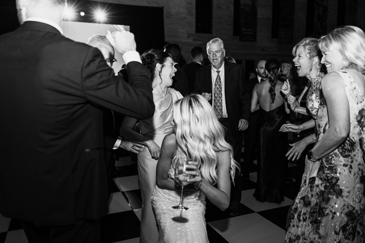 Cleveland Museum of Art Wedding Lindsey Ramdin Best Cleveland Wedding Photographer81