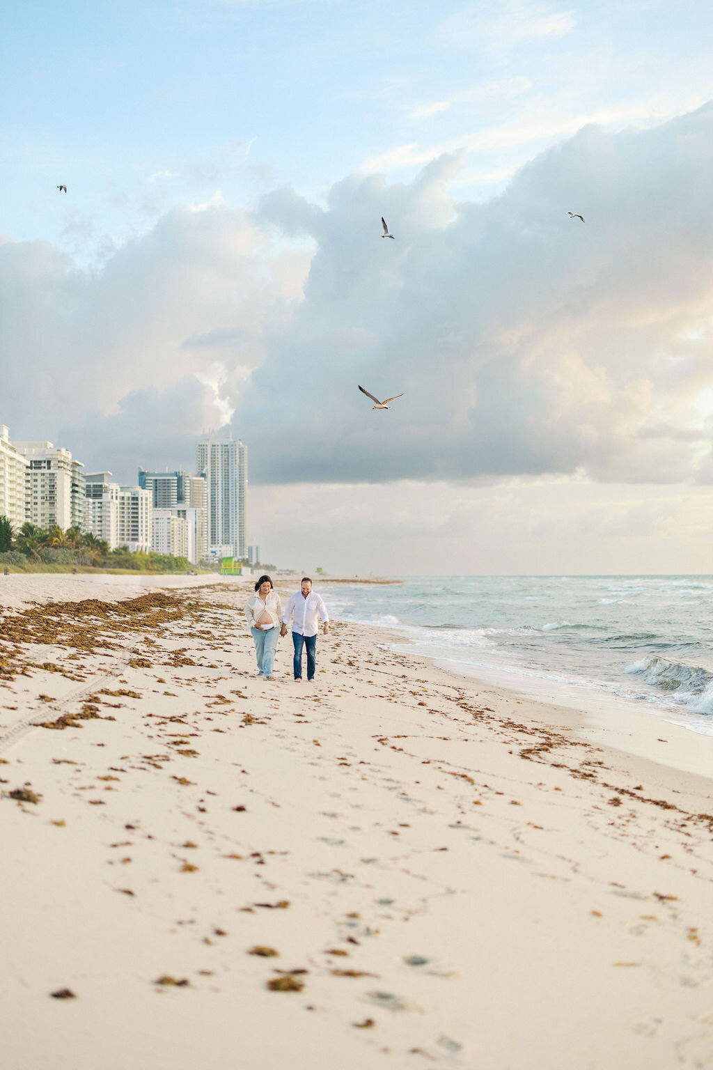 maternity-miami-beach-walk-skyline-birds-sunrise