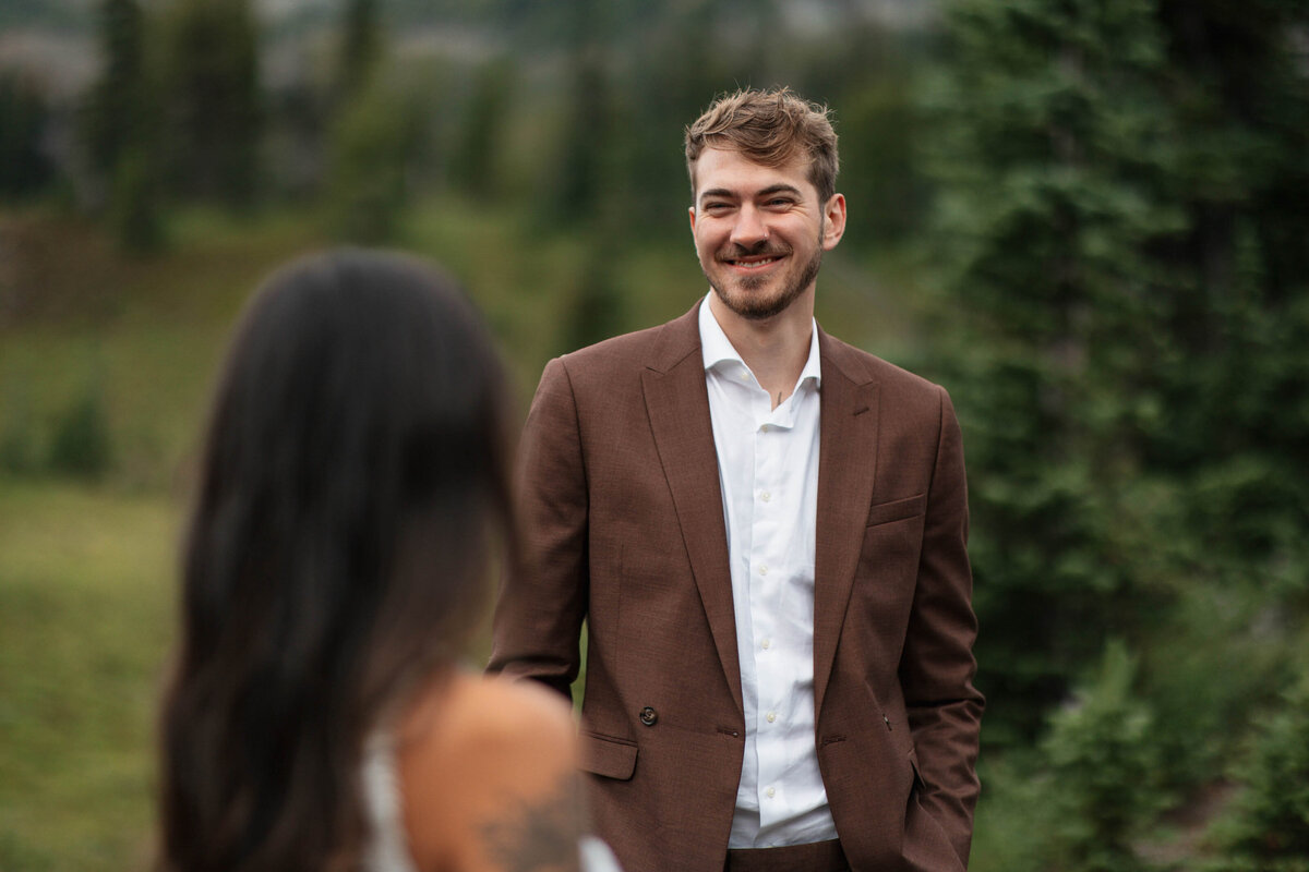 mount-rainier-elopement-sunrise-visitor-center-washington-77