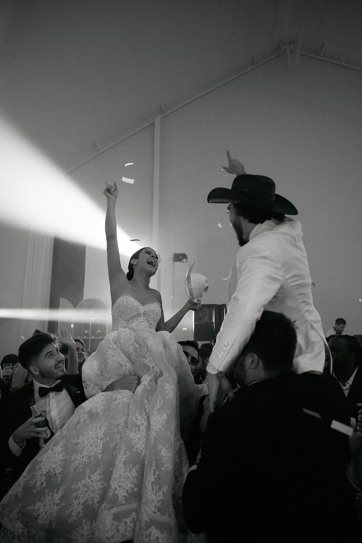 231202CAMEDD_adv0313