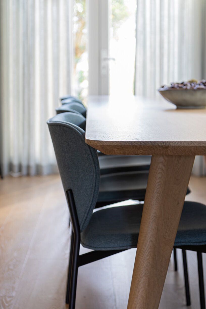 eindresultaat-project-dordrecht-interieurontwerp-verbouwing-jaren-30-woning-Dubbeldam-detail-eetkamertafel