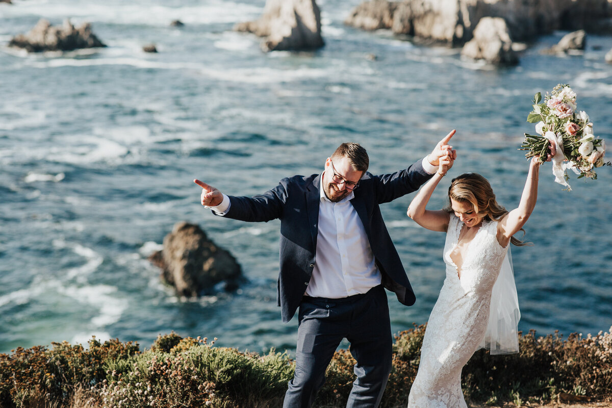 THEDELAURAS_VENTANA_BIGSUR_ELOPEMENT_CARRISA_EVAN_0299