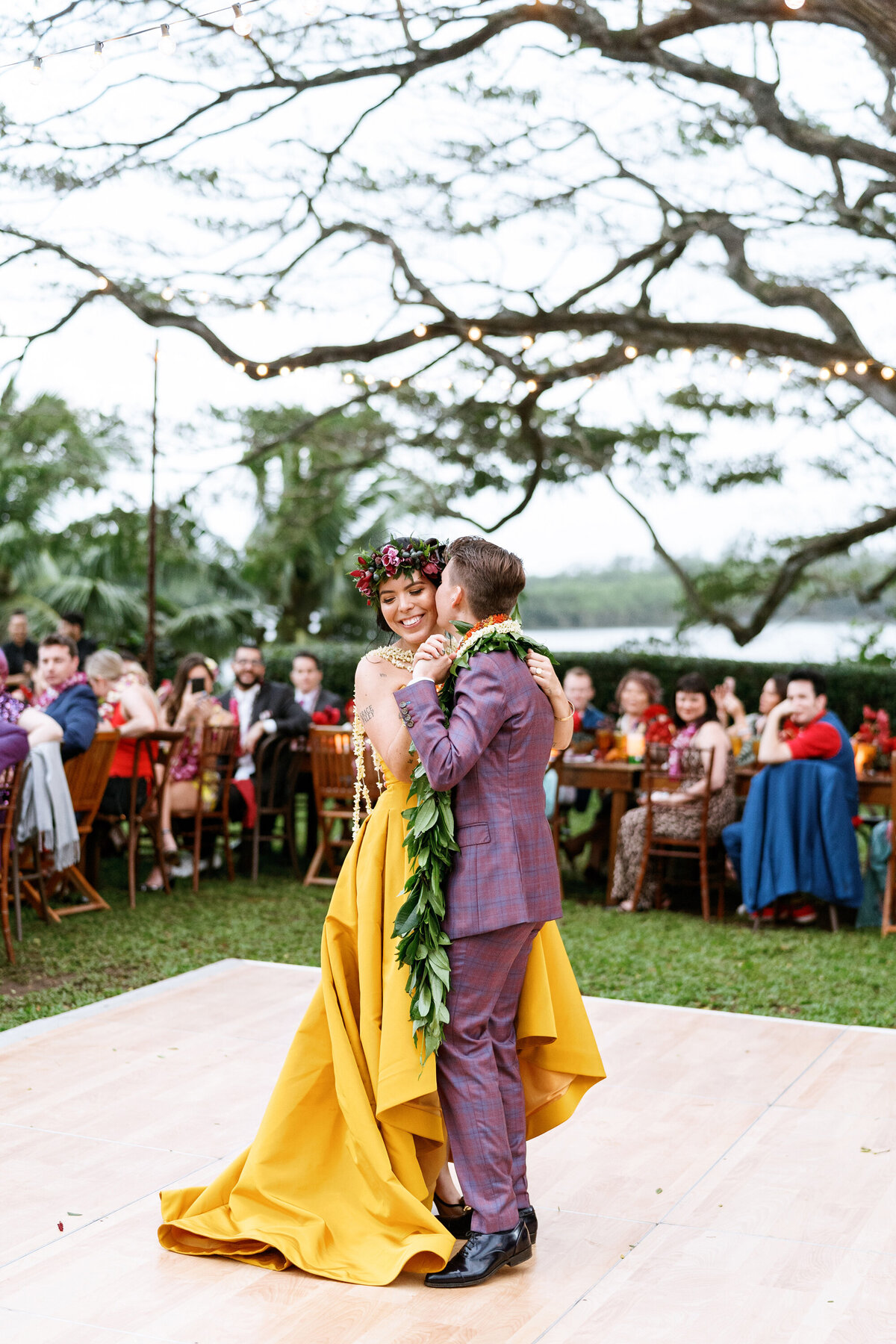 t kira & hannah 1031