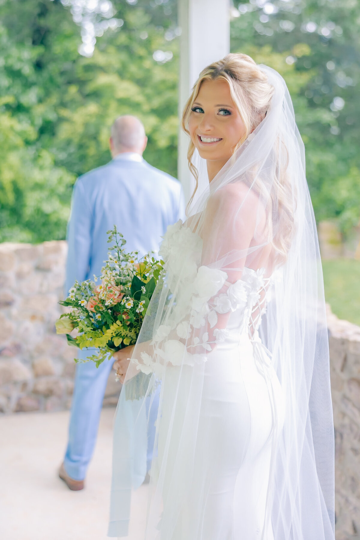 Sneak Peeks Creekside at Colliers End May Wedding | Lauren Elliott Photography | Emily & Kyle Anderson -66