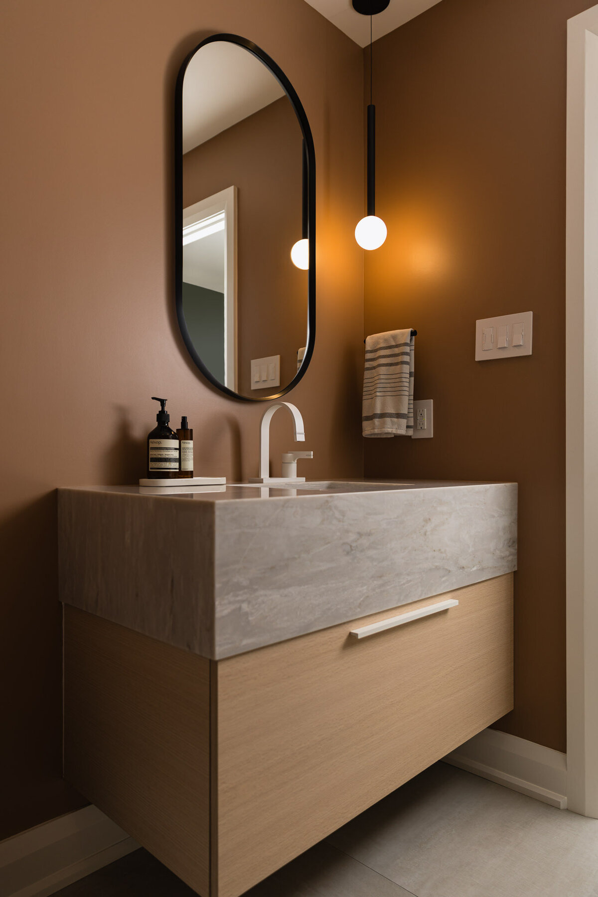 VI Design, Murdock Construction, Sonia V Photo, Bathroom Kitchen Royal Orchard Ottawa-8
