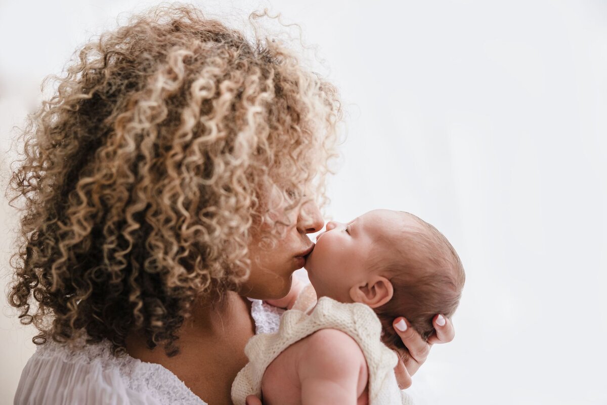 00001brendaolie- babyshoots-