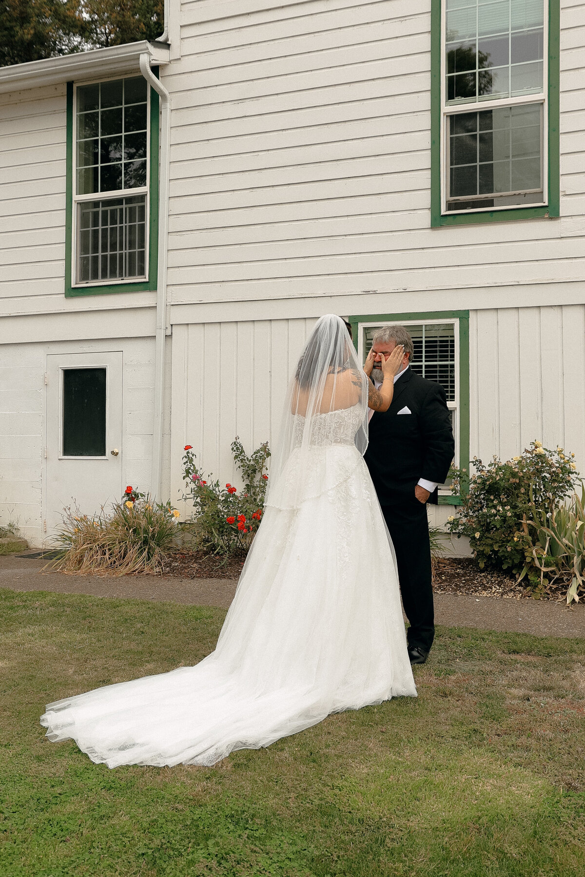 Father-Daughter First Look Before the Ceremony | Sentimental Oregon Wedding Photography