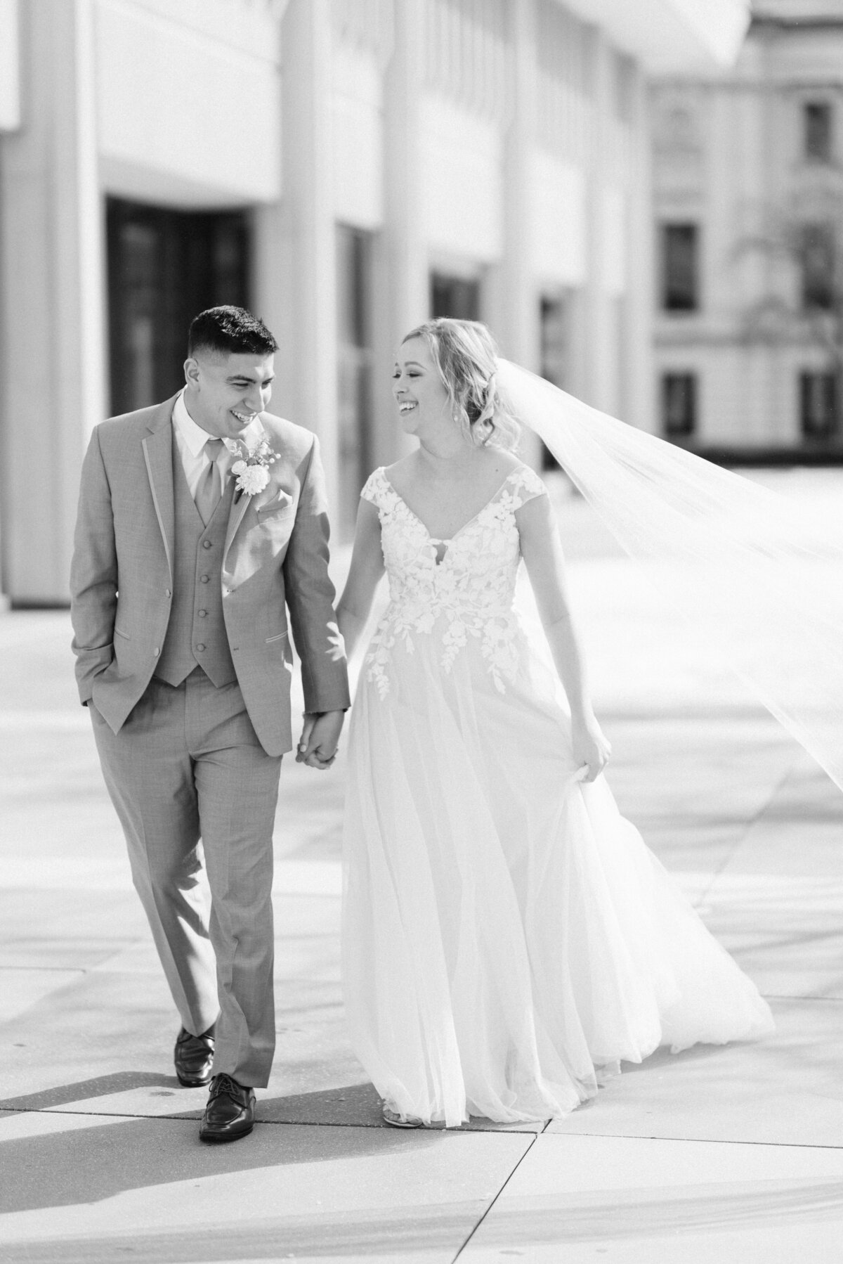Fort Wayne Indiana Luxury Wedding Photographer Burman Photography-16