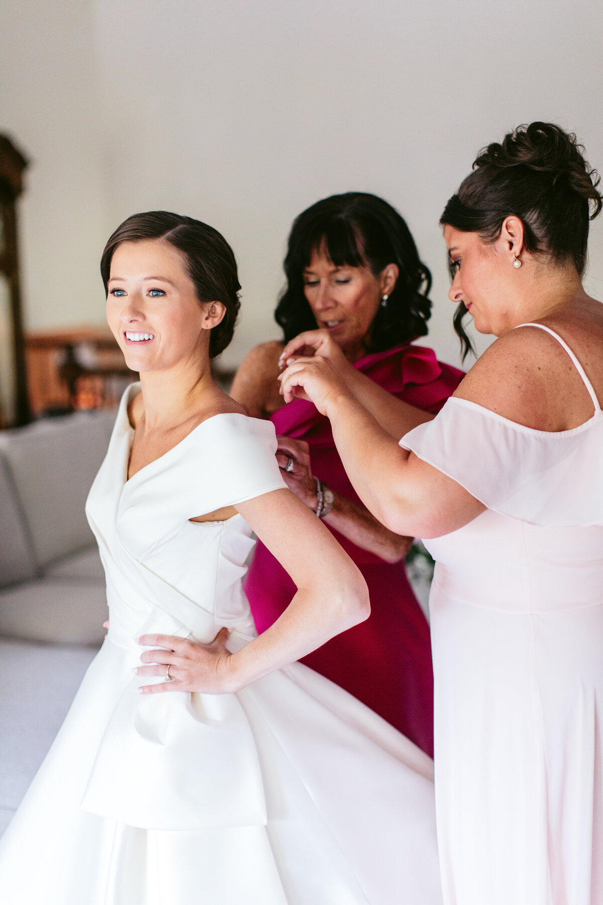 NicodemCreative-Kitty+SpencerWedding-ButterfieldCountryClub-134