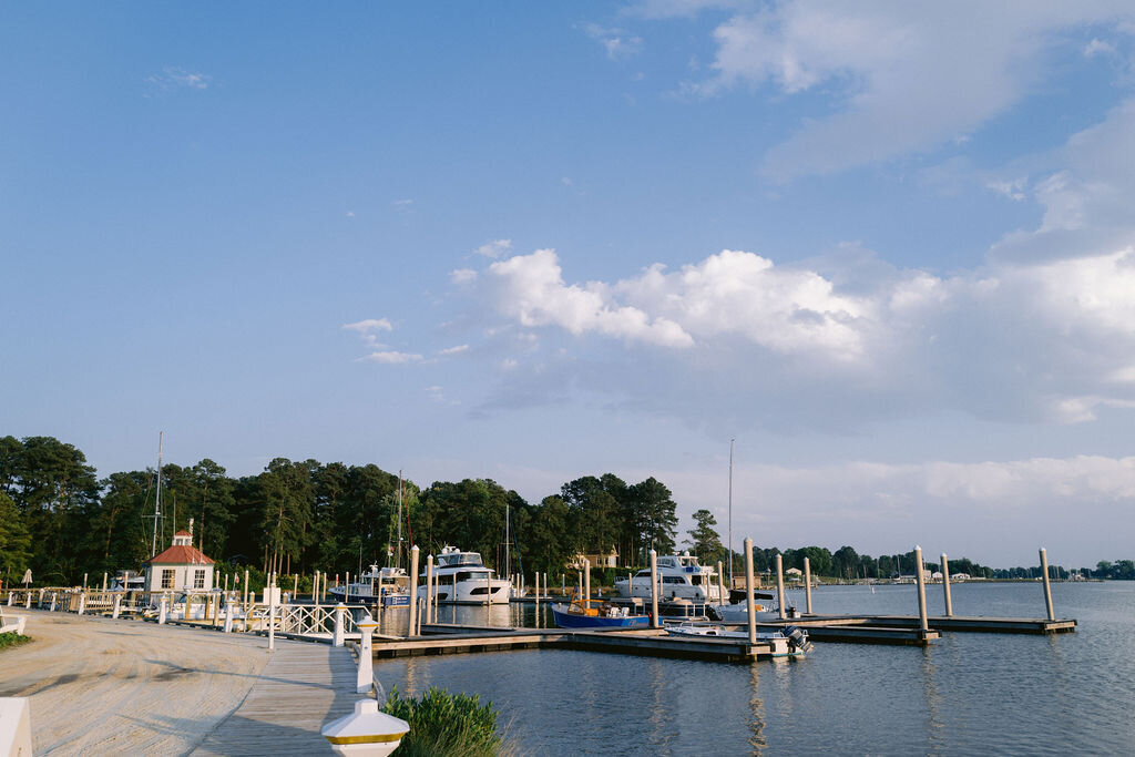 NikkiSanterre_EastCoastLuxuryWeddingPhotographer_TidesInnWedding_Katie&Greg-311