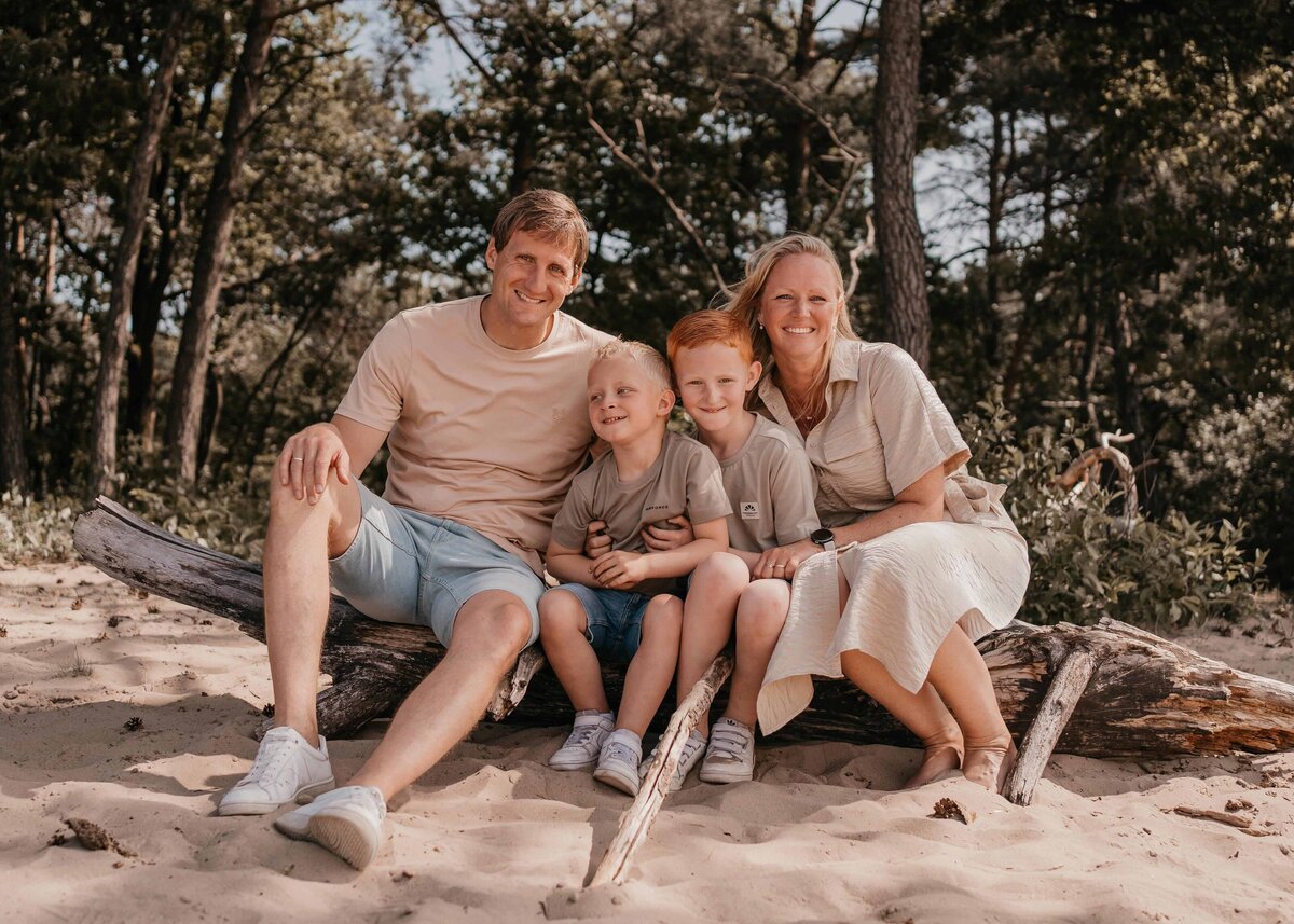 liefdevolle-gezinsfotografie-laren-duinen-leukfotografie (114 van 114)