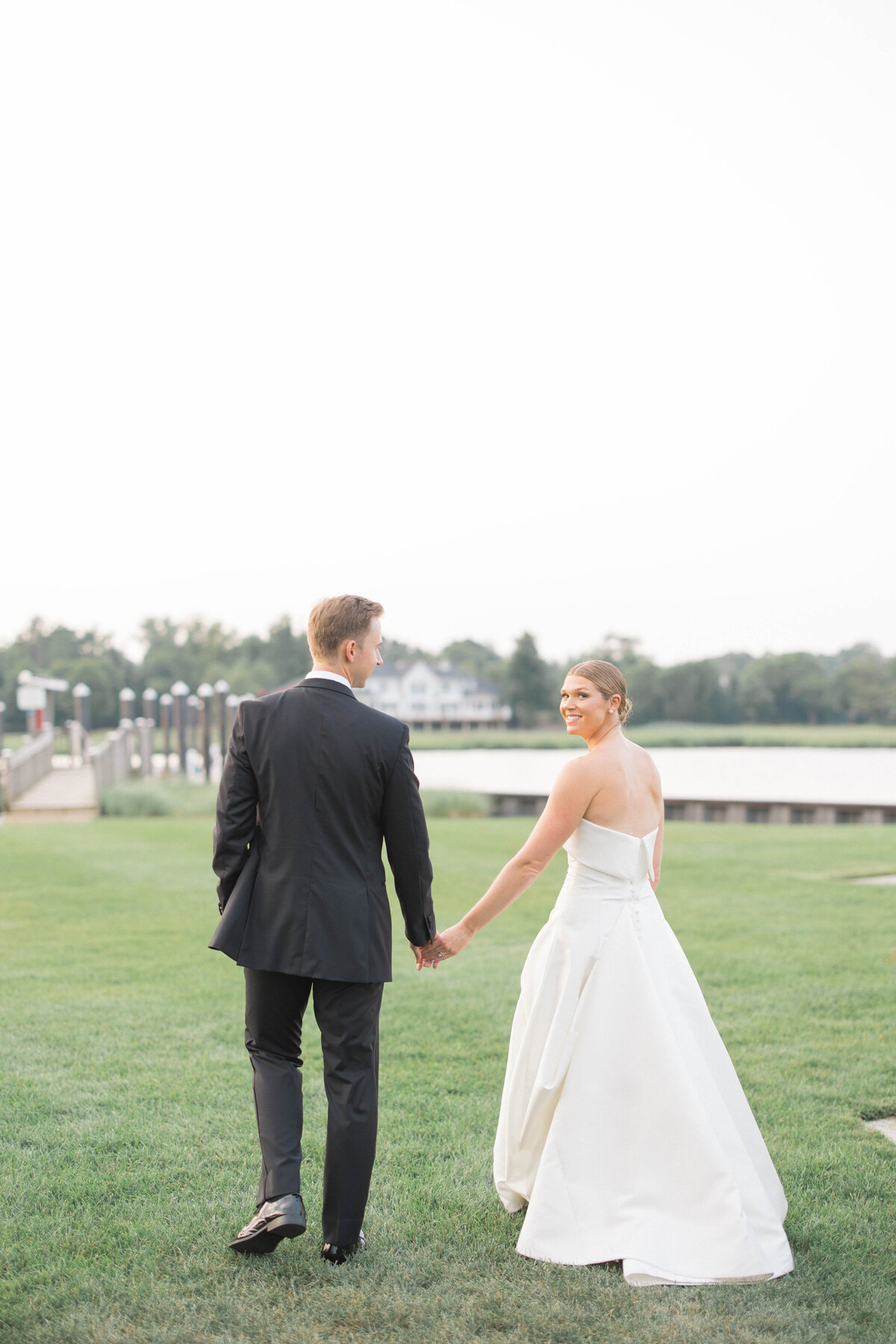 Molly Sue Photography Rumson River House Wedding40