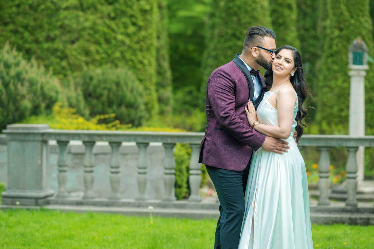 indian couple photo session at parkwood estate toronto engagement session