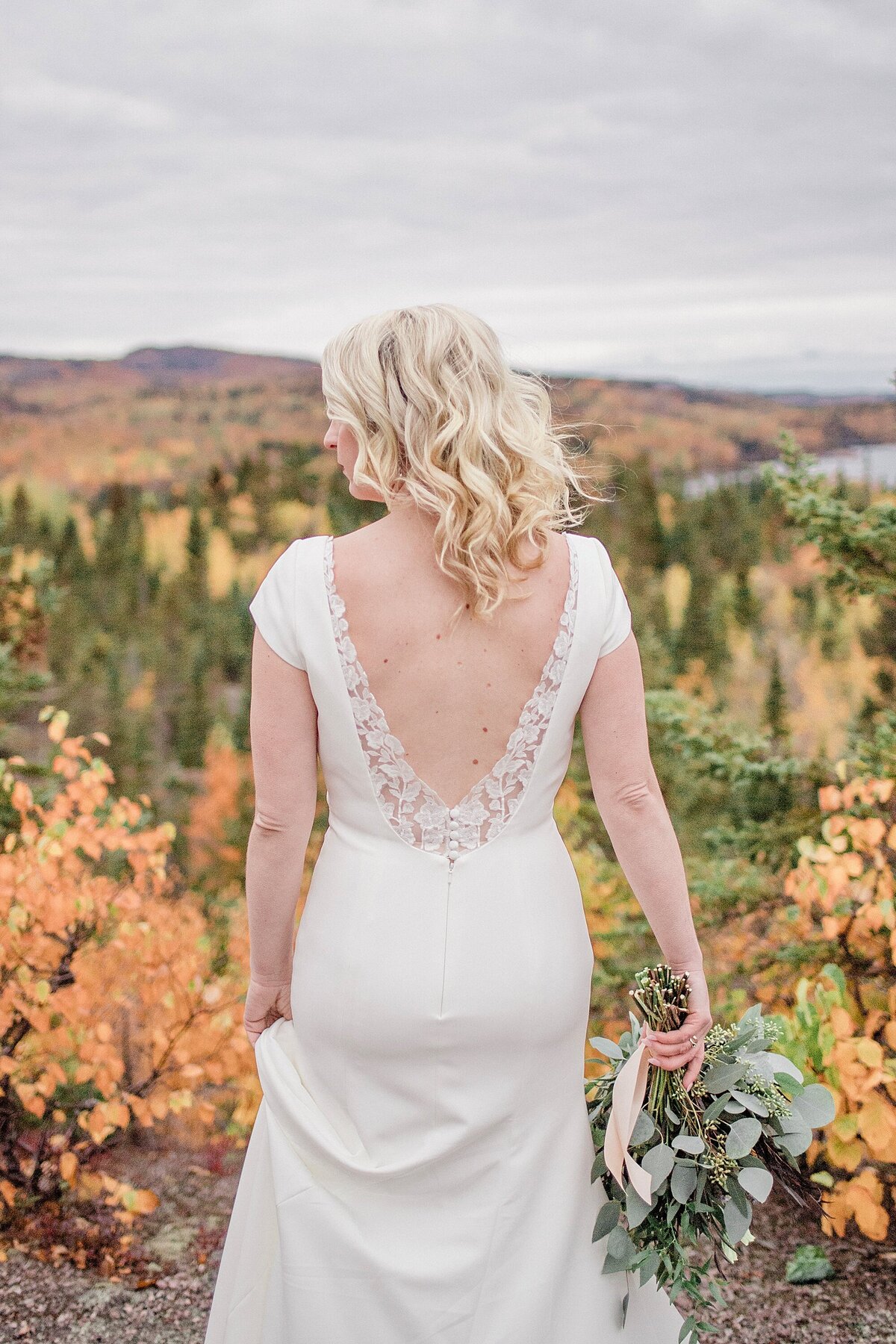 FilmDigitalHybridLakeSuperiorSplitRockFallLakesideElopementWeddingNorthShore_0026