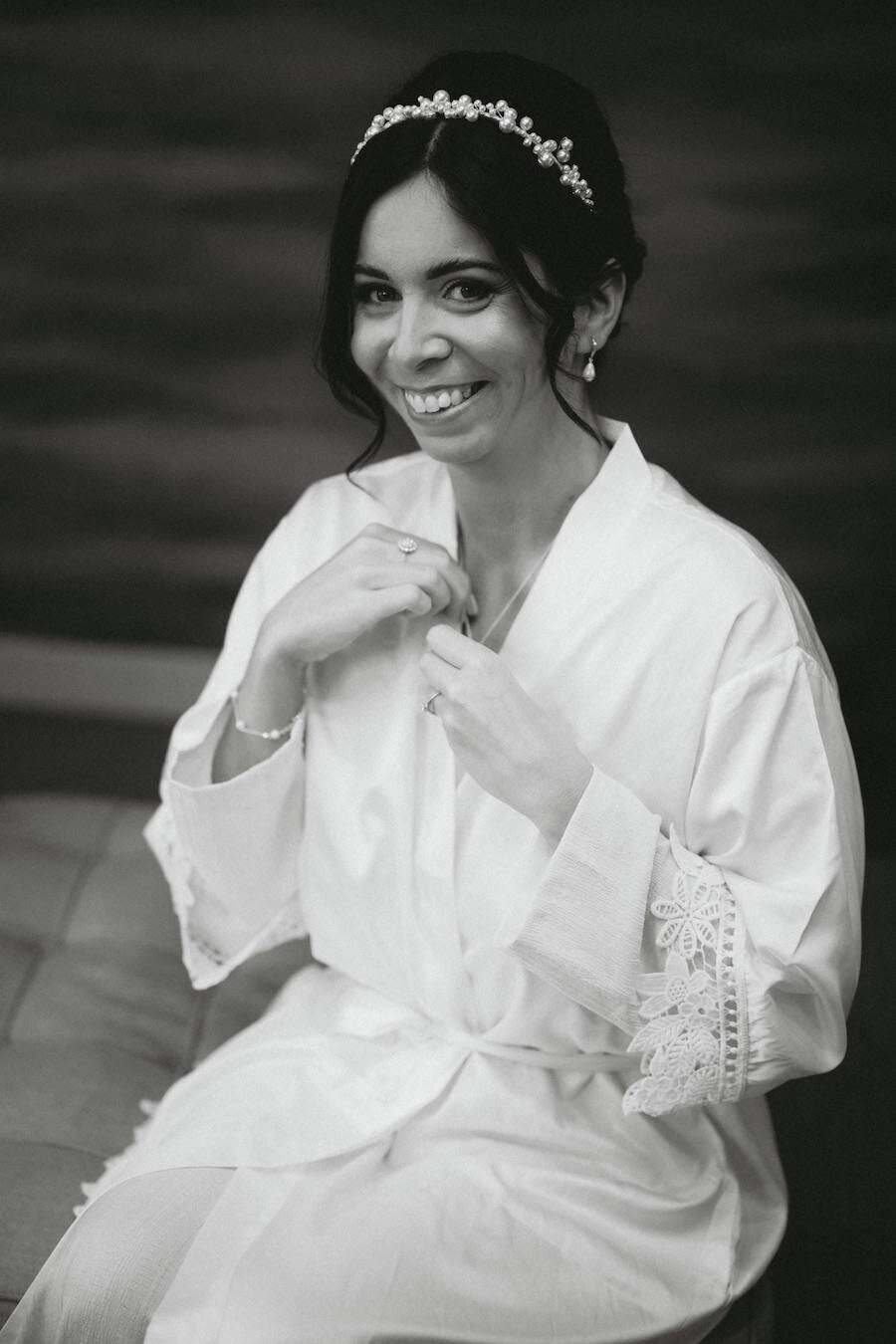 Nicola-Campbell-Timeless-Wedding-Photographer-Scotland-Doubletree-by-Hilton-North-Queensferry-Mr&MrsDavidson-13
