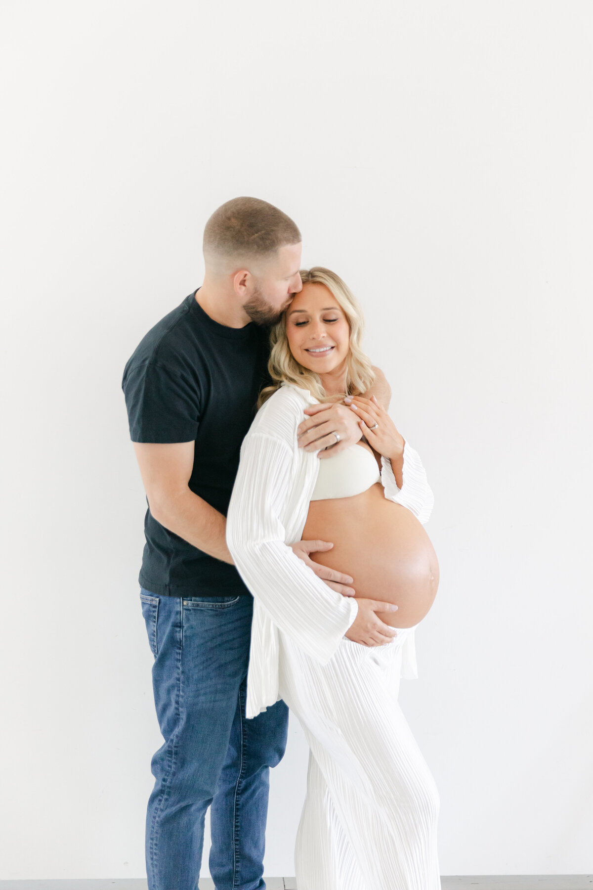 AmandaGregMaternityDec22-106