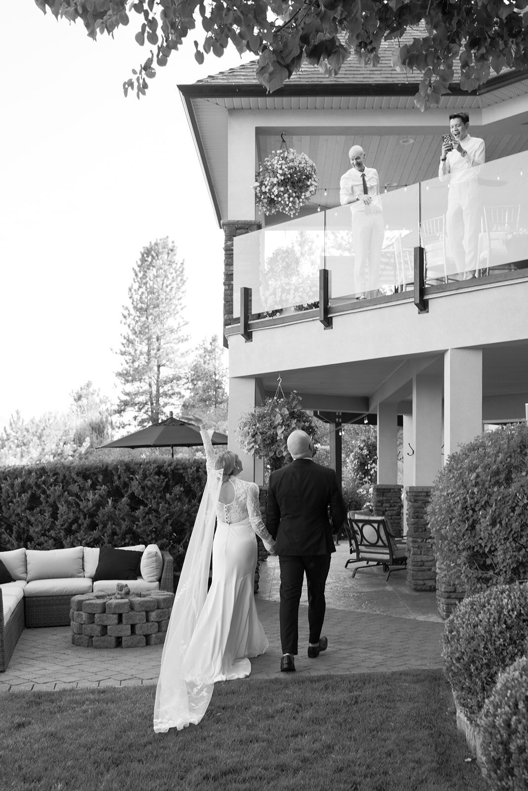 minted-photography-okanagan-kelowna-destination-wedding-photographer-wedding-kelowna-estate-wedding-madison-and-brandon-77