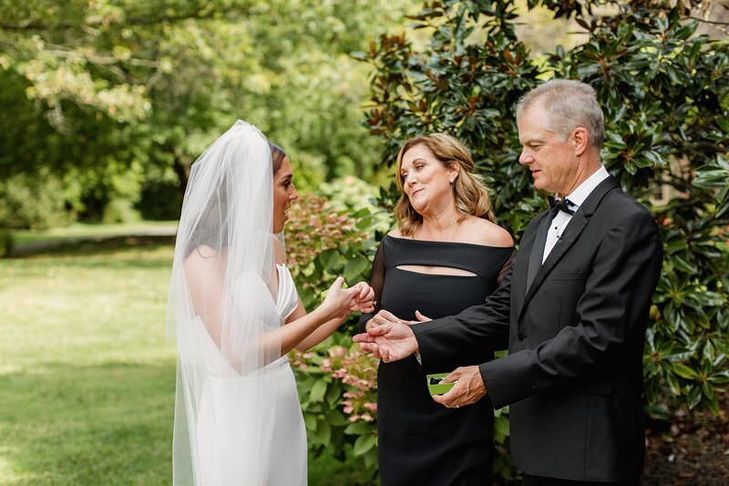 Classic Wedding at City Church of Evansville with Reception at ECC063