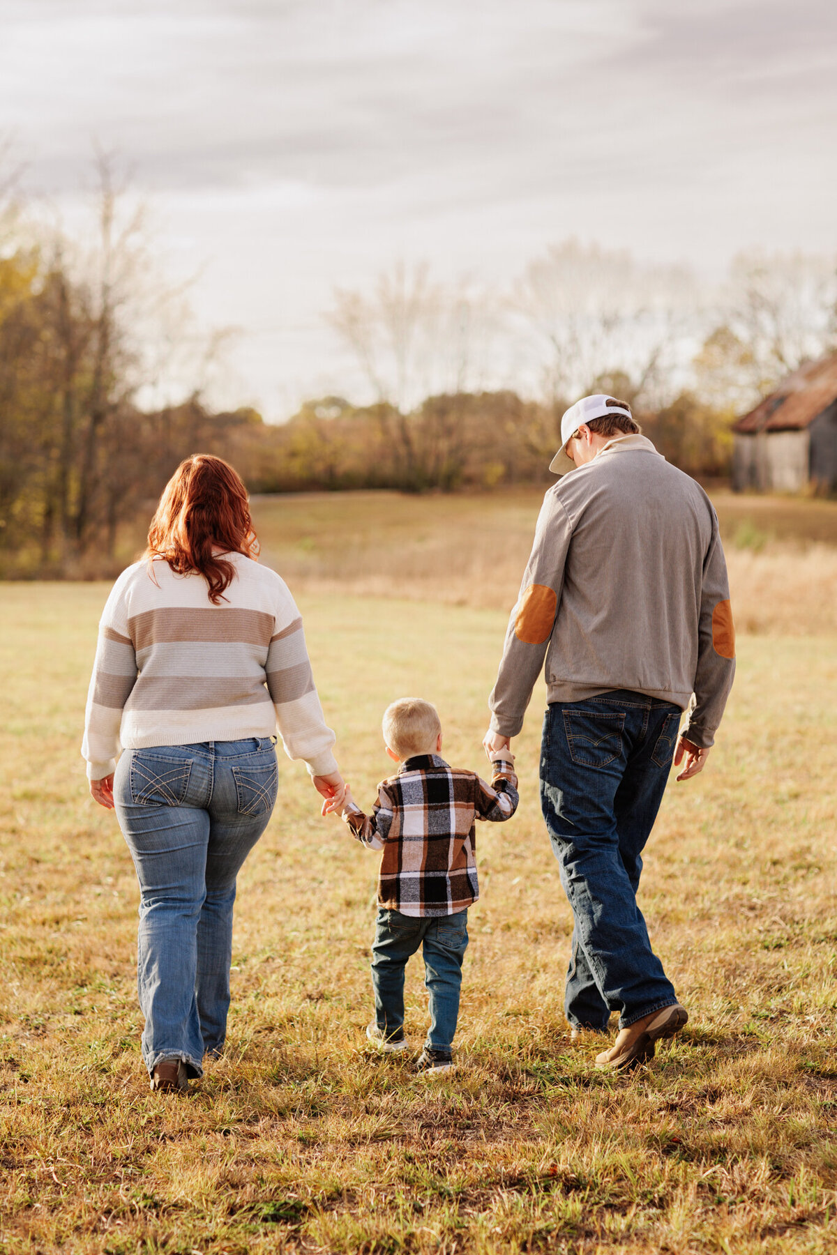 NWA family photographer, Northwest Arkansas best family photography, family portraits near me, professional family photos, family photography packages