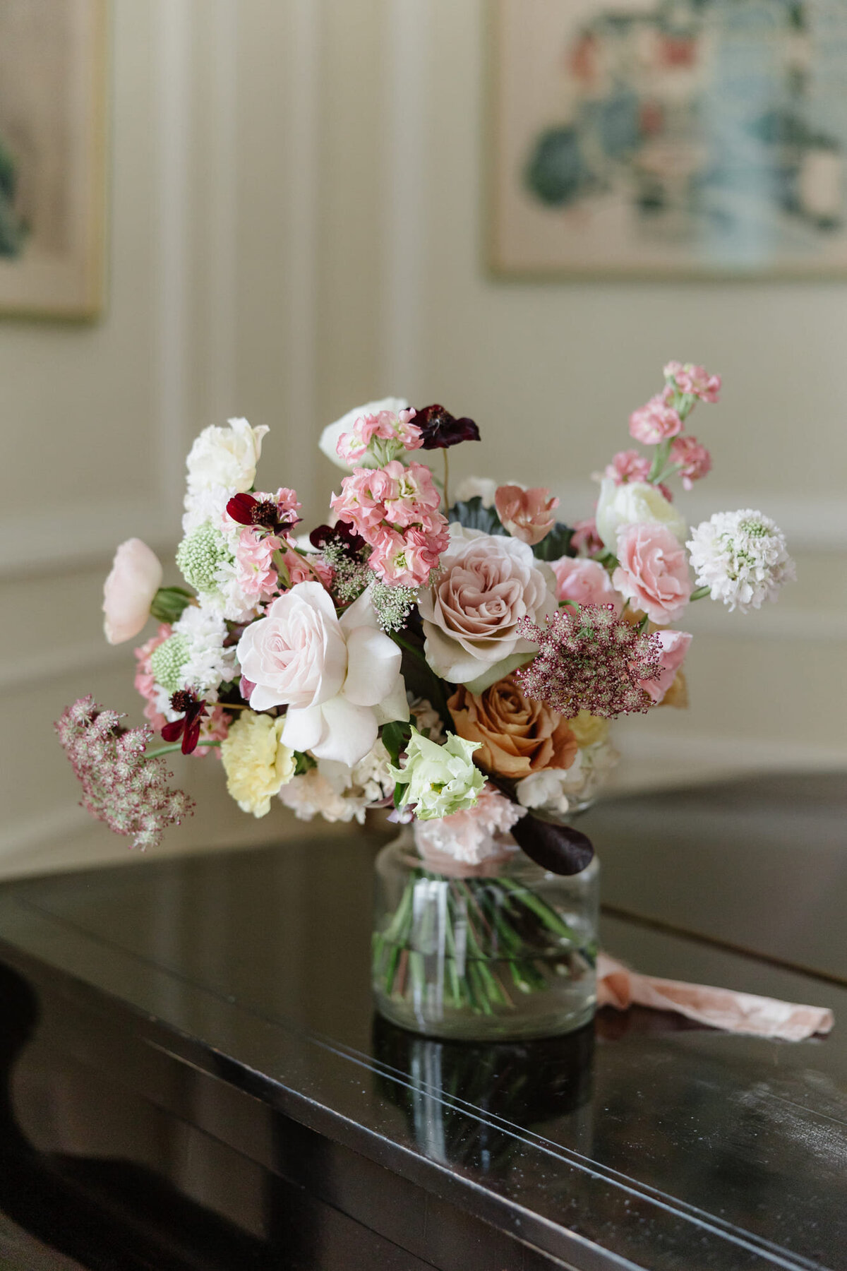 bouquet-de-fleurs-nuances-de-rose