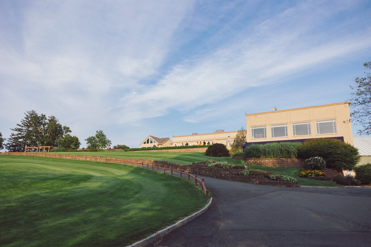 250802-Lauren&Nicholas-BrooklakeCountryClub-Wedding-FlorhamPark-NJ-Previews-Web-135