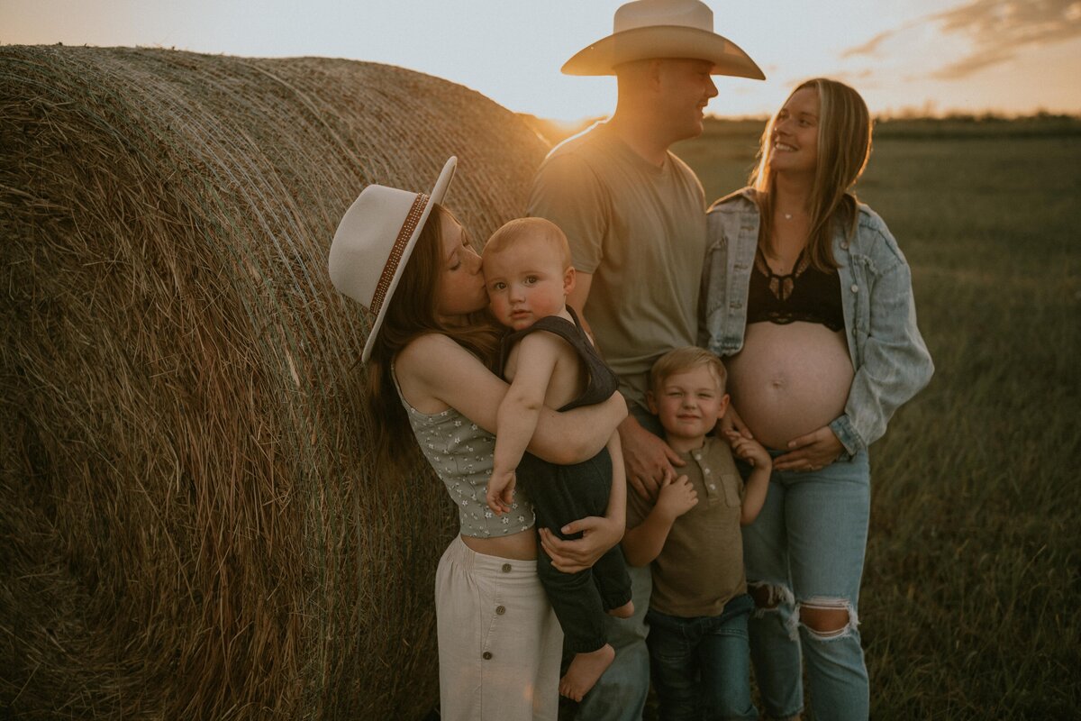 Tacoma maternity photographers near me