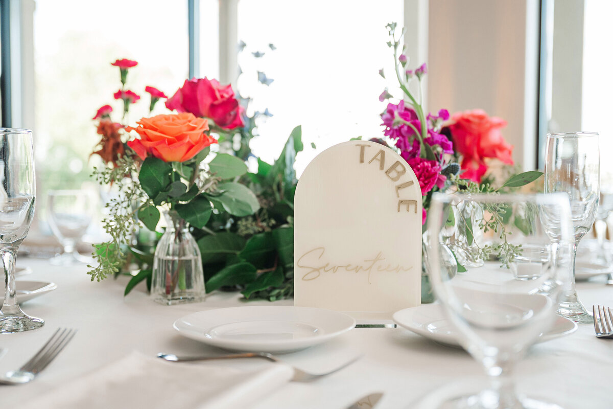 wedding reception decor at the lake club of ohio