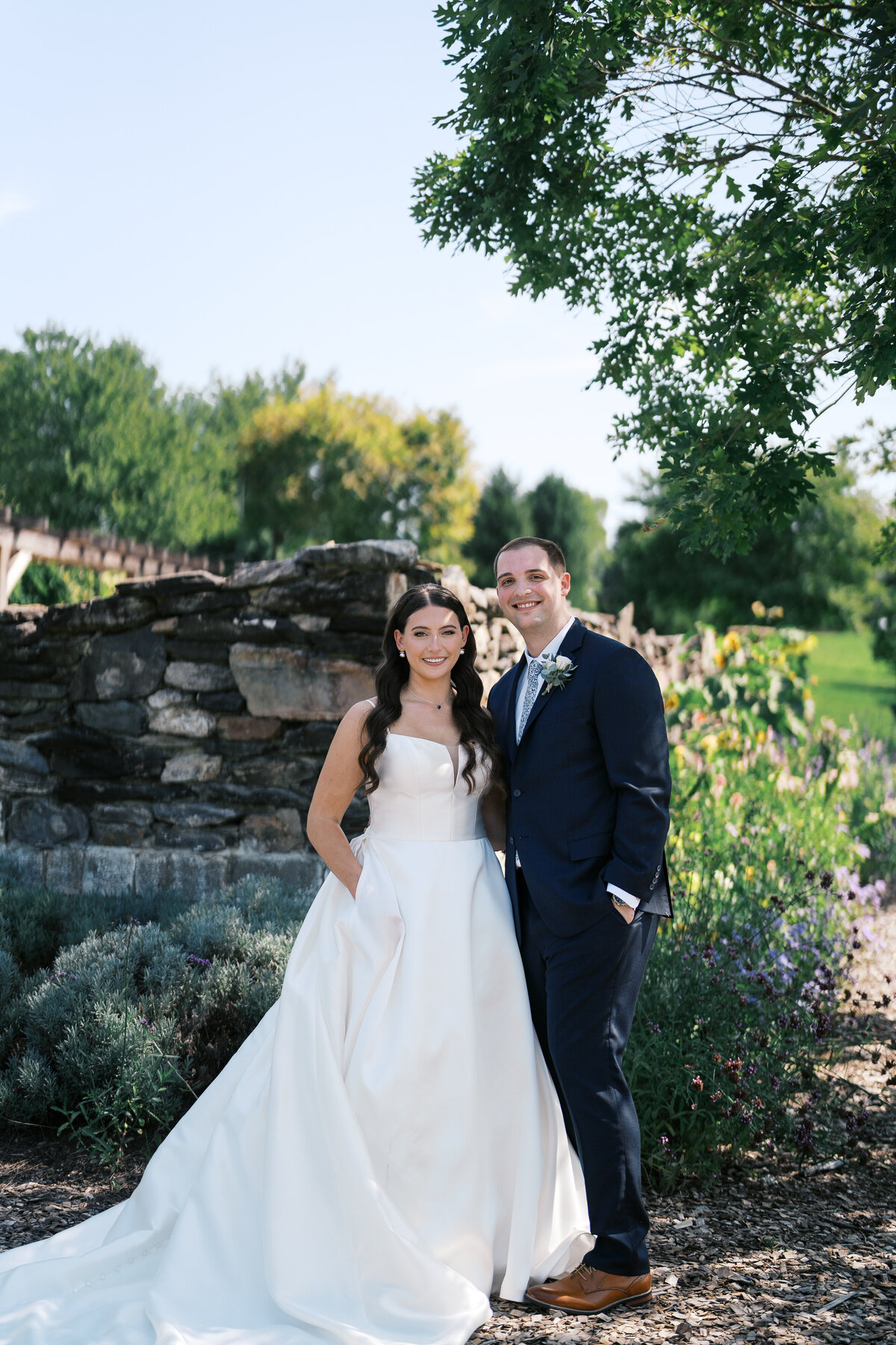 GlenEllenFarmWeddingPhotographer_DC_NY_WeddingPhotographerJenniferFern-10