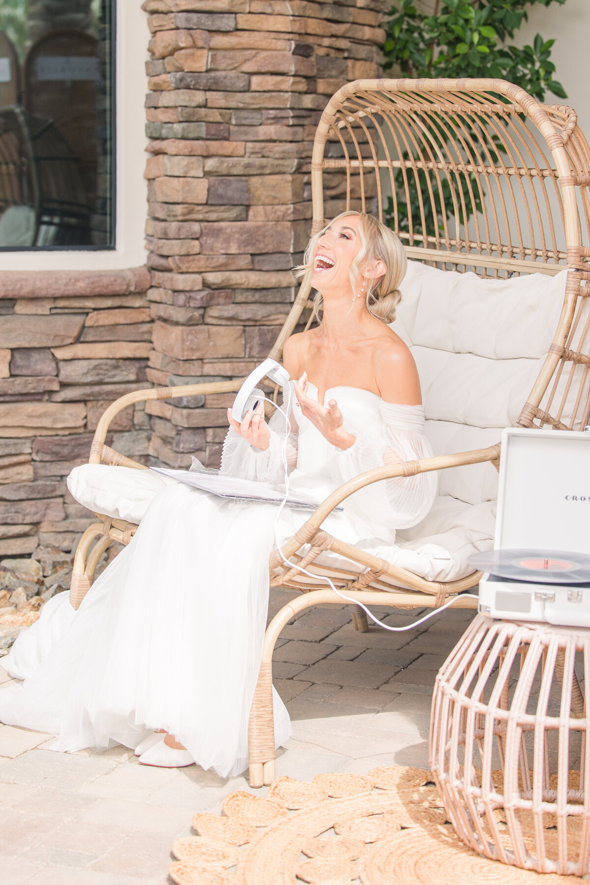 The Estate at Via Las Palmas Palm Springs Light and airy spring wedding southern california wedding venue luxury photography-100