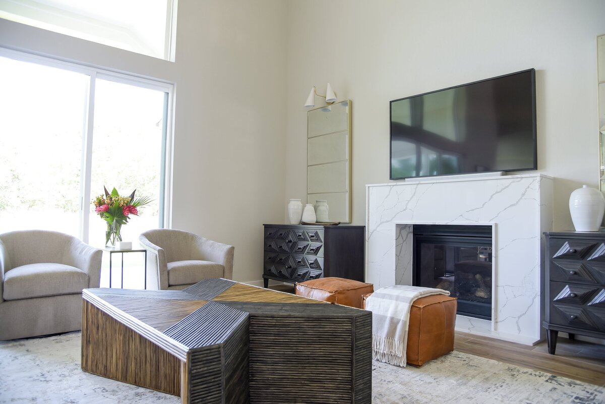 resort-style-living-room-interior-design-georgetown-texas-2-min