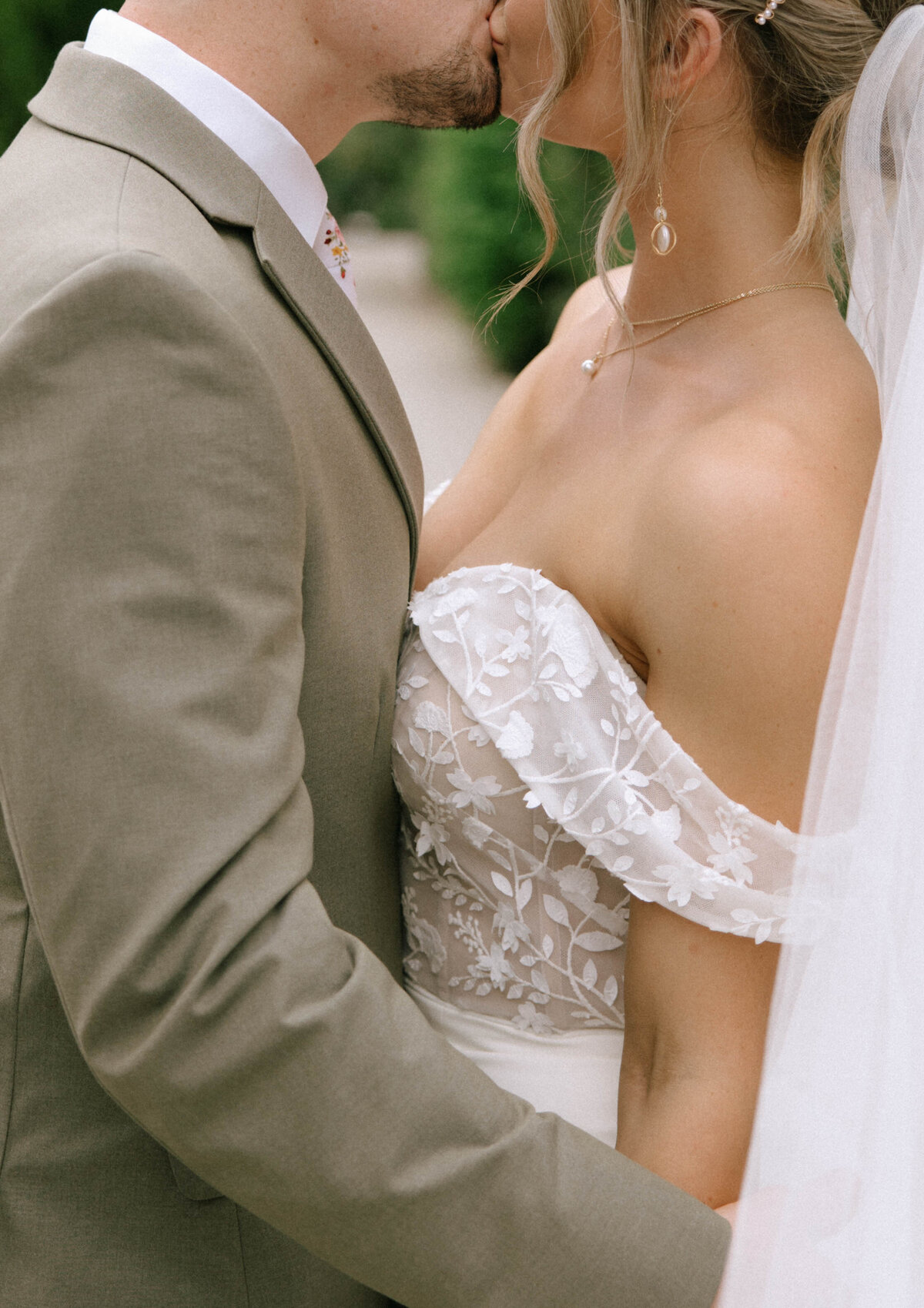 the-cottage-at-riverbend-eagle-idaho-wedding-30