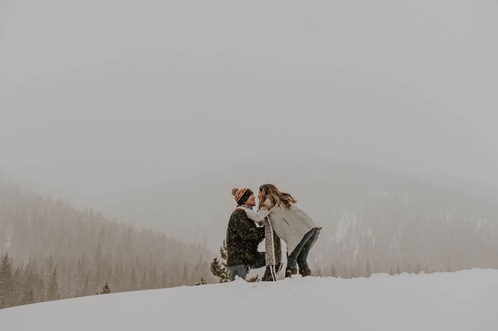 breckenridge_golden_sleigh_rides_proposal_engagement_colorado_snow_wyoming_oregon-0017