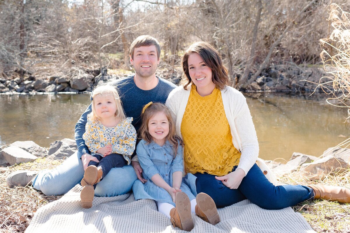 17_prophecy-creek-park_spring-family-session_blue_yellow_ambler-pa