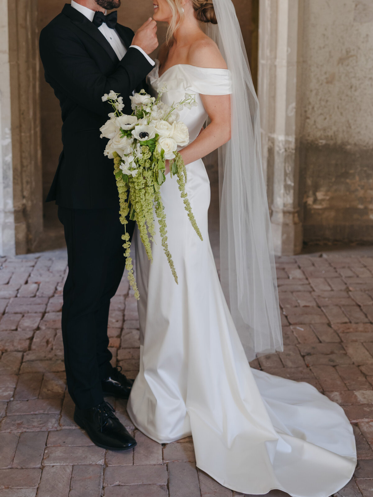 Cacie_Carroll@CacieCarroll_ElecticSpringWedding_TheAbbeyPHX_PhoenixArizona-36