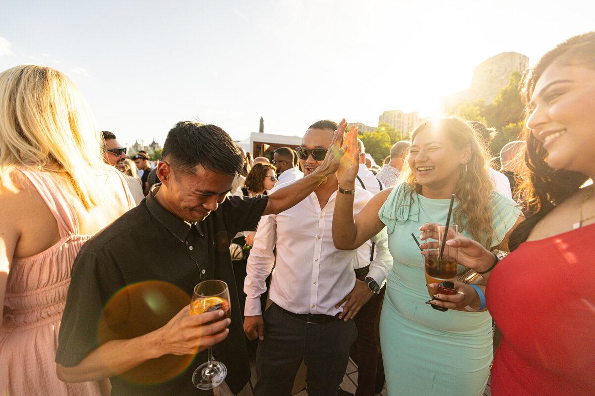 london-finance-company-summer-party-boat-thames-celebrity-musician-marc-james-photography002