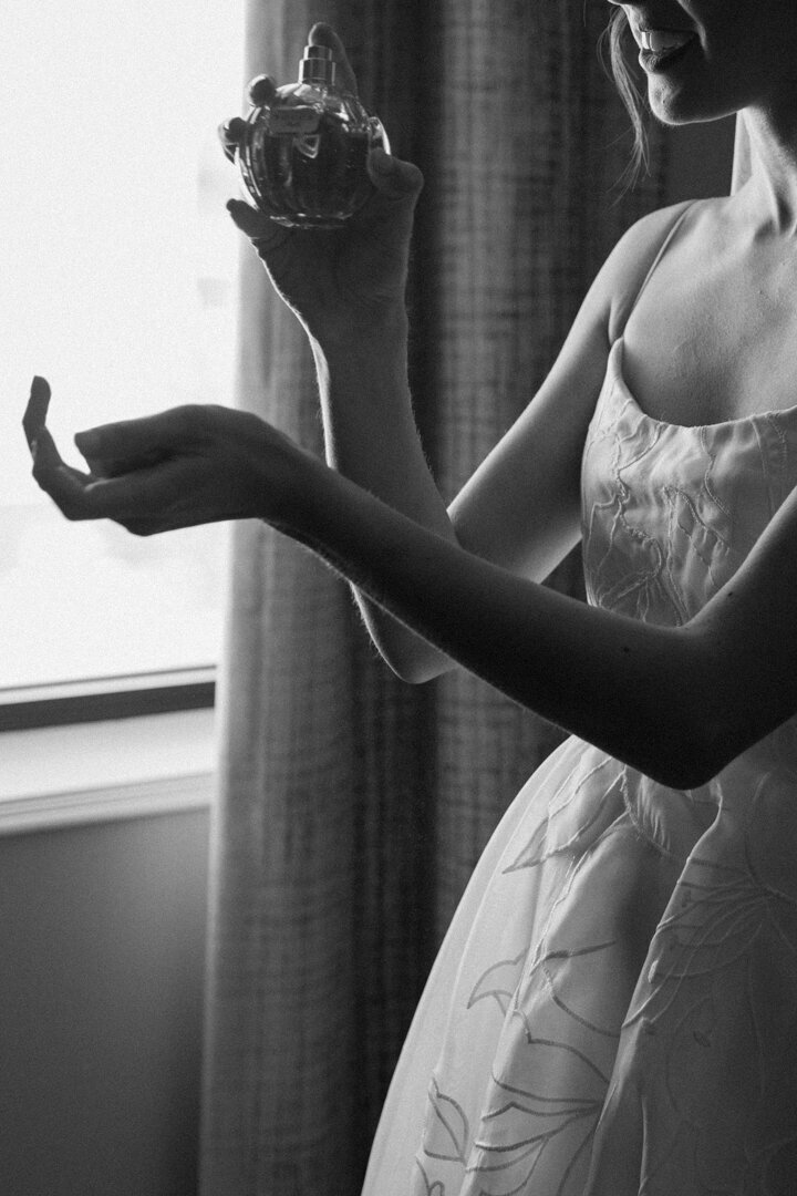 details, wedding, elopement, romantic, timeless, bride, getting ready, bridal