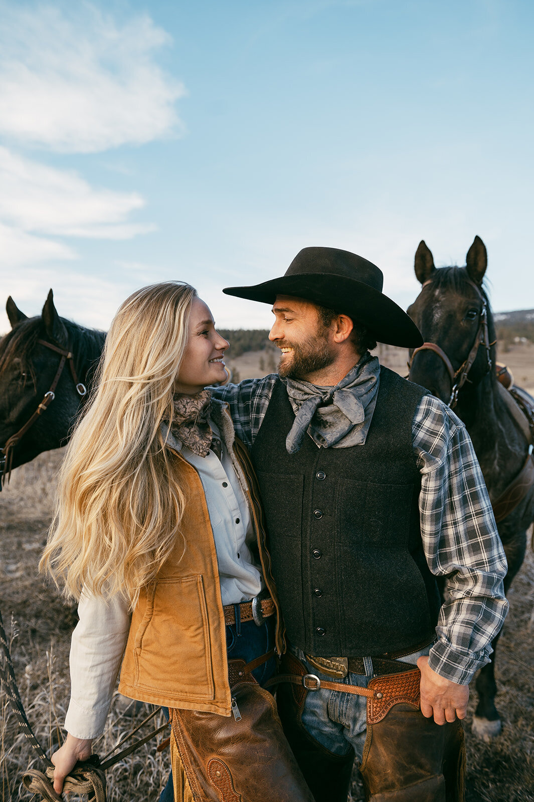 presley-gray-photo-montana-western-ranch-couples-photoshoot-2141