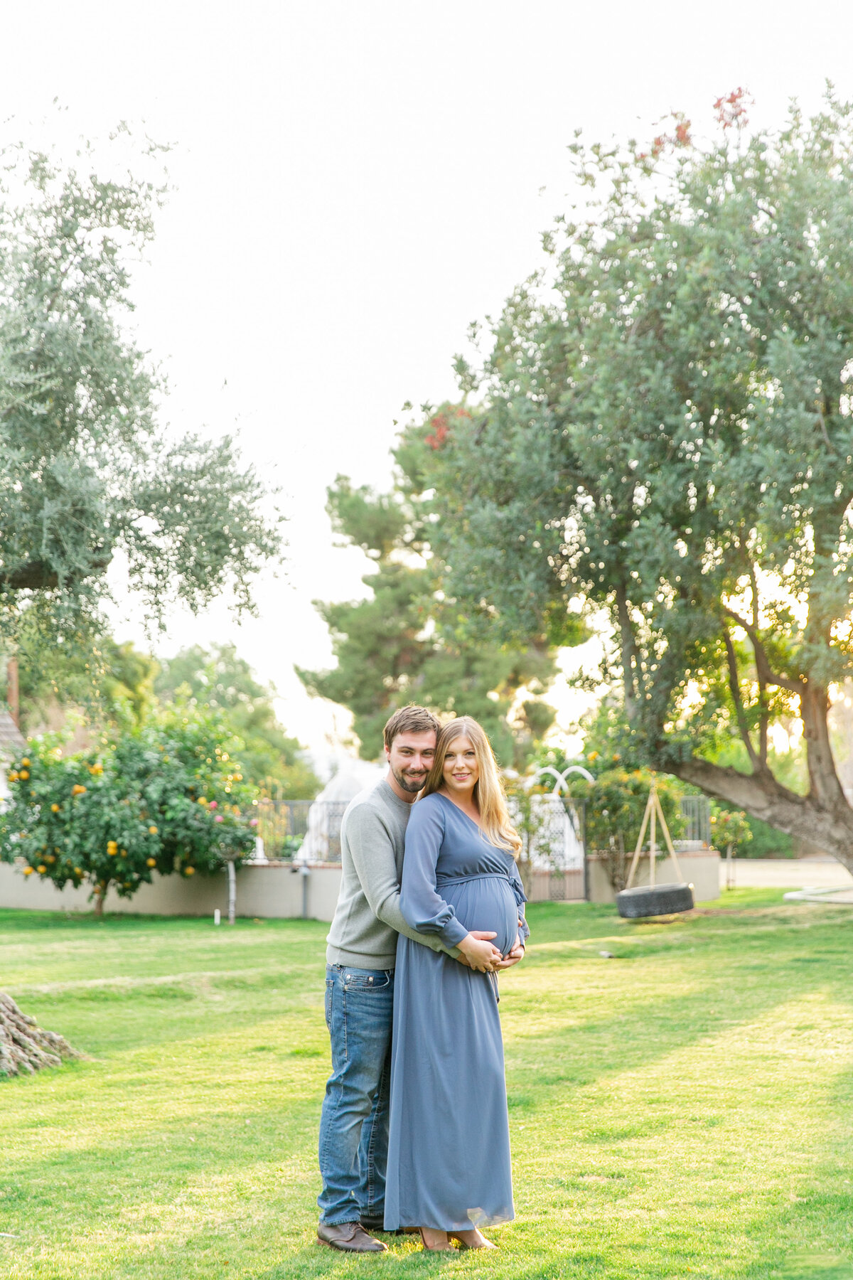 Karlie Colleen Photography - Phoenix Arizona Maternity Session - Green Historic Home - Hannah & Calvin -67