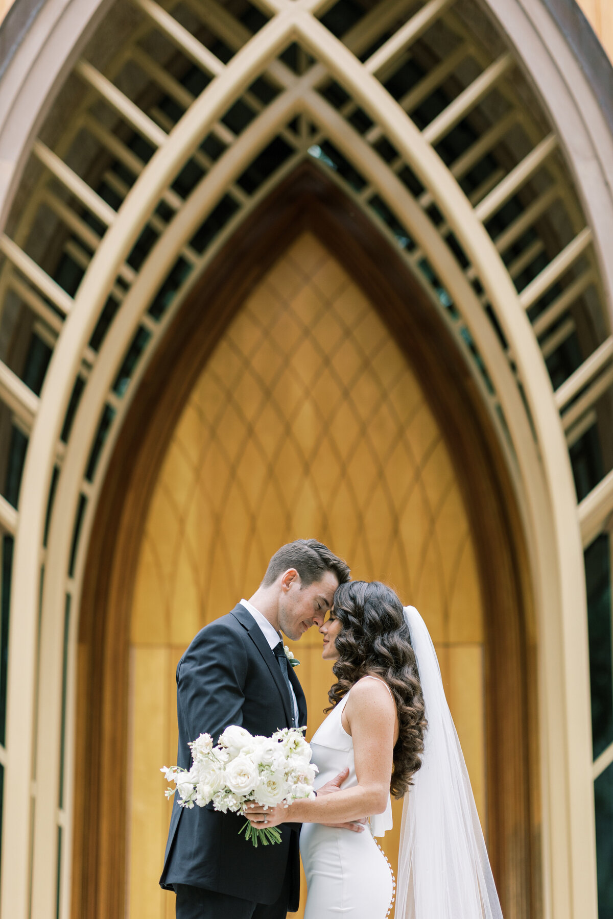 7. Newly Weds_SunnyLeePhoto-19