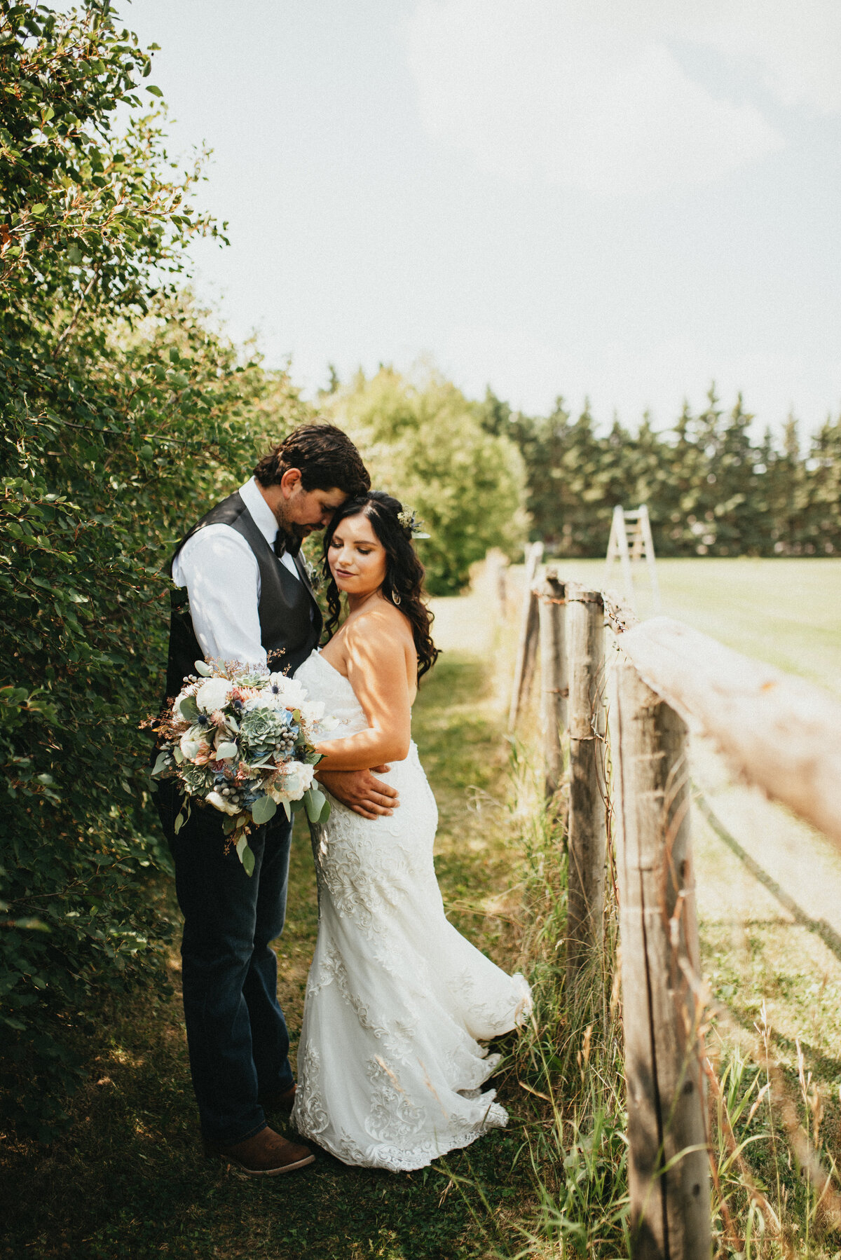 REVELASHSTUDIO-WEDDING-SUMMER-EDMONTON-13