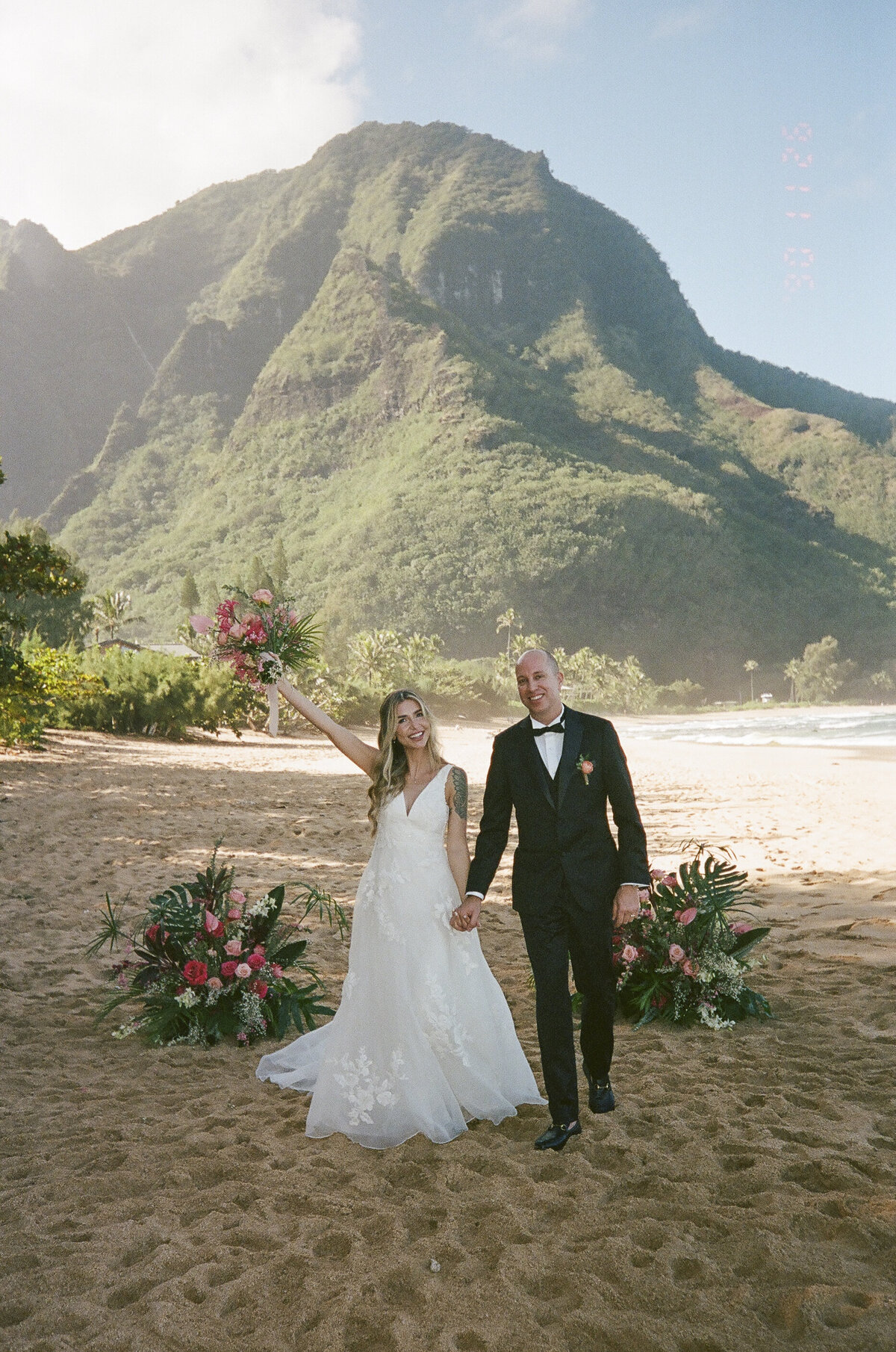 Ami-Shauna-Kauai-Elopement-Tunnels-Beach-1-Hotel-Hanalei-Film-Photography-by-Alexandra-Masihy-43