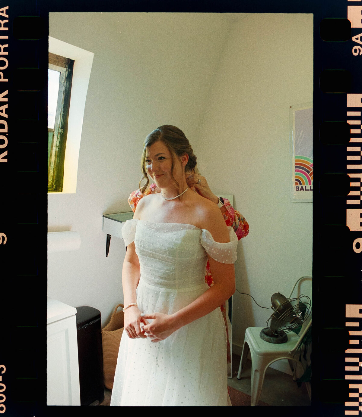 Brooke&PerronWeddingPhotos_HomeScans_AustinWeddingPhotographer_HereafterFilms-9