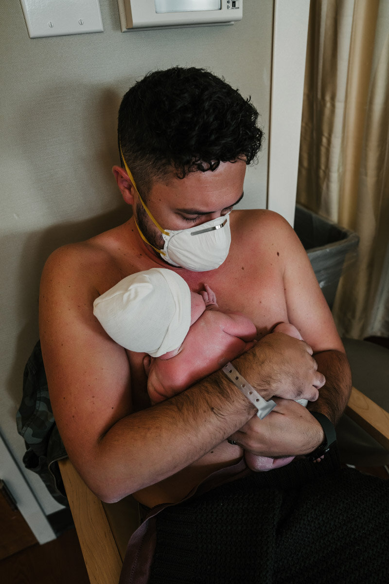 surrogate-hospital-birth-photography-e-029